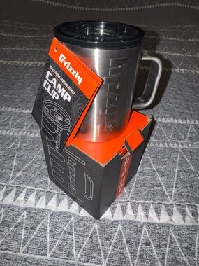 Grizzly Stainless Steel Vacuum-Insulated Camp Mug - Silver